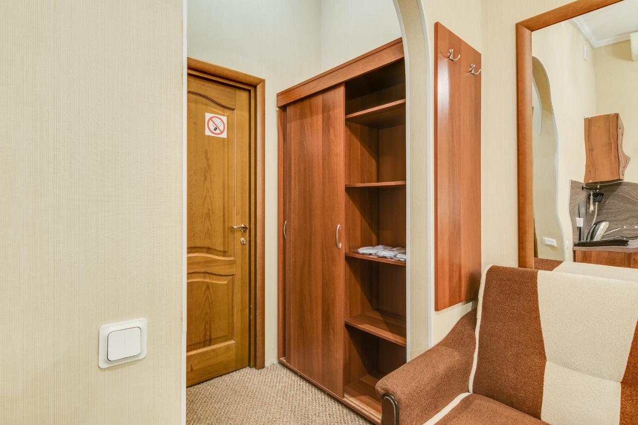 Travelto Griboedova 37 Apartment Saint Petersburg Ngoại thất bức ảnh